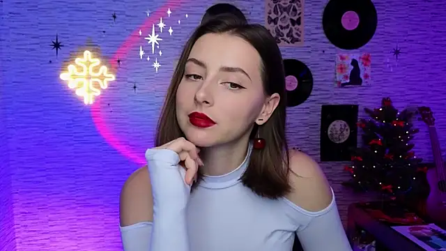 Snapshot of GloriaElmer chatting on 12, 12, 2024 GloriaElmer online show from 12, 12, 2024