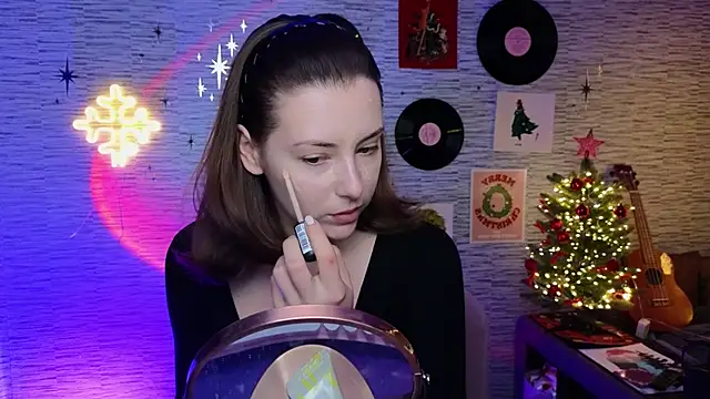 Snapshot of GloriaElmer chatting on 17, 1, 2025 GloriaElmer online show from 17, 1, 2025