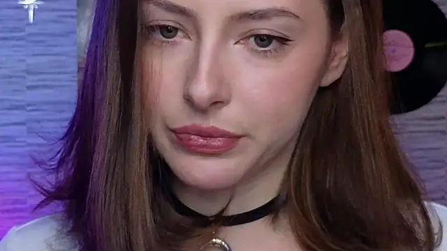 Snapshot of GloriaElmer chatting on 24, 1, 2025 GloriaElmer online show from 24, 1, 2025