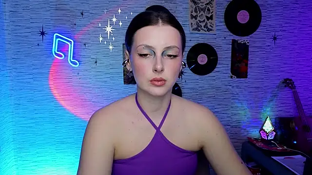 Snapshot of GloriaElmer chatting on 25, 2, 2025 GloriaElmer online show from 25, 2, 2025