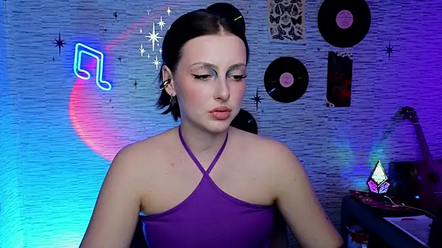 Snapshot of GloriaElmer chatting on 26, 2, 2025 GloriaElmer online show from 26, 2, 2025