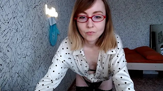 Athena Richards online show from 7, 4, 2026