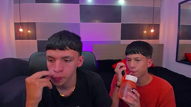 Snapshot of Juan_Nd_Steven chatting on 4, 12, 2024 Juan Nd Steven online show from 4, 12, 2024