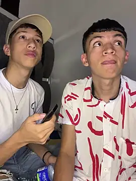 Snapshot of Juan_Nd_Steven chatting on 17, 12, 2024 Juan Nd Steven online show from 17, 12, 2024