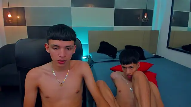 Snapshot of Juan_Nd_Steven chatting on 21, 12, 2024 Juan Nd Steven online show from 21, 12, 2024