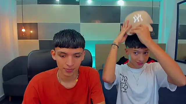 Snapshot of Juan_Nd_Steven chatting on 24, 12, 2024 Juan Nd Steven online show from 24, 12, 2024