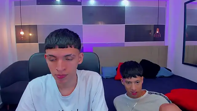 Snapshot of Juan_Nd_Steven chatting on 28, 12, 2024 Juan Nd Steven online show from 28, 12, 2024