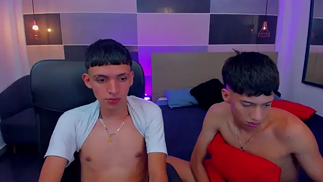 Snapshot of Juan_Nd_Steven chatting on 28, 12, 2024 Juan Nd Steven online show from 28, 12, 2024