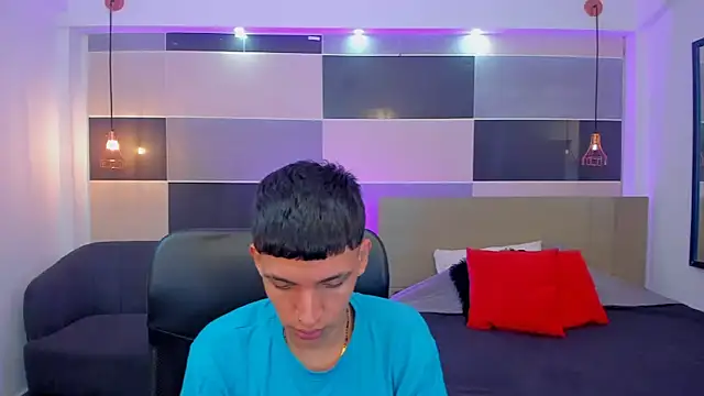 Snapshot of Juan_Nd_Steven chatting on 5, 1, 2025 Juan Nd Steven online show from 5, 1, 2025