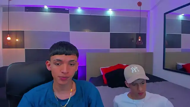 Snapshot of Juan_Nd_Steven chatting on 8, 1, 2025 Juan Nd Steven online show from 8, 1, 2025