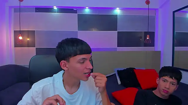 Snapshot of Juan_Nd_Steven chatting on 31, 1, 2025 Juan Nd Steven online show from 31, 1, 2025