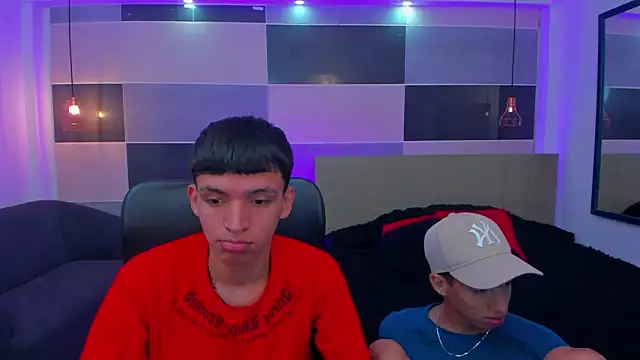 Snapshot of Juan_Nd_Steven chatting on 1, 2, 2025 Juan Nd Steven online show from 1, 2, 2025