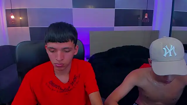 Snapshot of Juan_Nd_Steven chatting on 1, 2, 2025 Juan Nd Steven online show from 1, 2, 2025