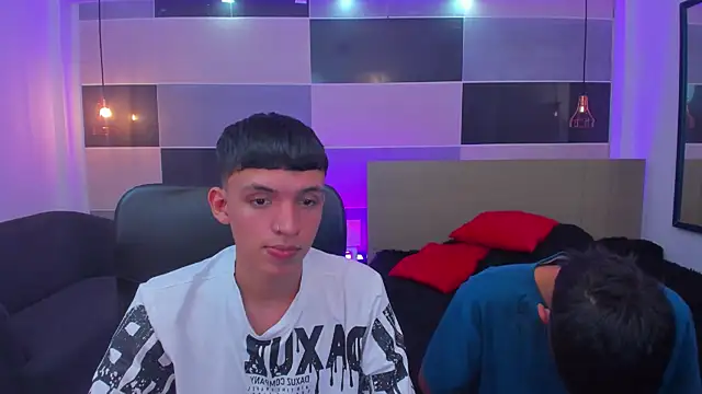 Snapshot of Juan_Nd_Steven chatting on 8, 2, 2025 Juan Nd Steven online show from 8, 2, 2025