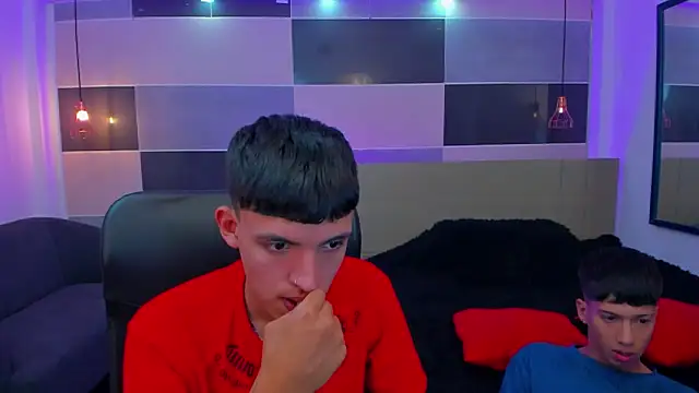 Snapshot of Juan_Nd_Steven chatting on 13, 2, 2025 Juan Nd Steven online show from 13, 2, 2025