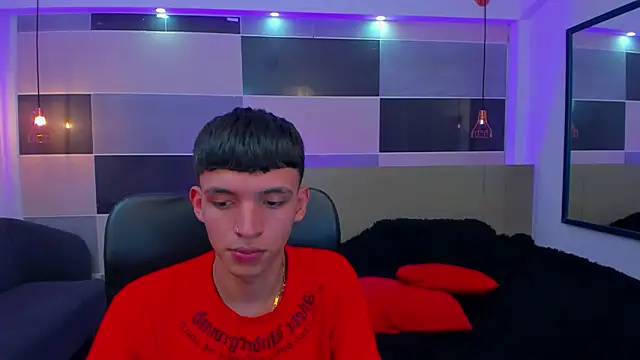 Snapshot of Juan_Nd_Steven chatting on 13, 2, 2025 Juan Nd Steven online show from 13, 2, 2025