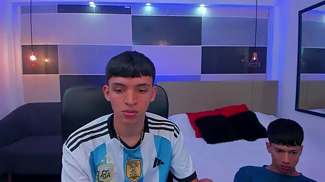 Snapshot of Juan_Nd_Steven chatting on 19, 2, 2025 Juan Nd Steven online show from 19, 2, 2025