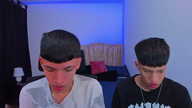 Snapshot of Juan_Nd_Steven chatting on 5, 10, 2025 Juan Nd Steven online show from 5, 10, 2025