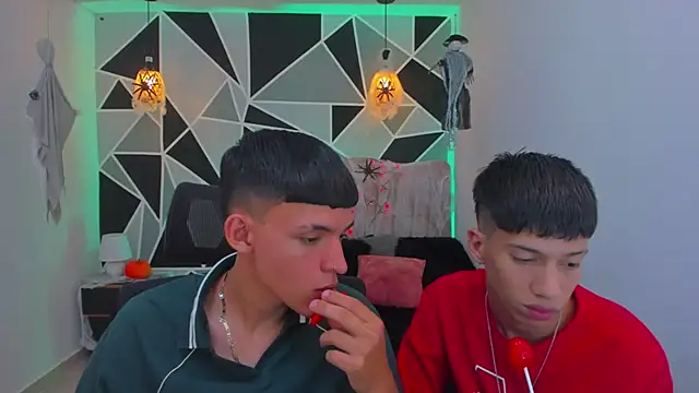 Snapshot of Juan_Nd_Steven chatting on 23, 10, 2025 Juan Nd Steven online show from 23, 10, 2025