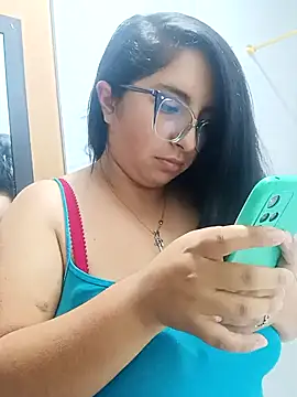  Angelinaandrade  online show from 4, 2, 2026