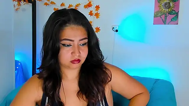 Snapshot of LiahDiaz chatting on 15, 12, 2024 LiahDiaz online show from 15, 12, 2024