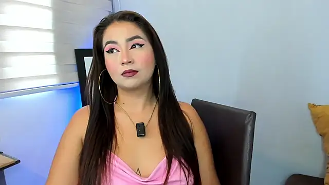 LiahDiaz online show from 17, 4, 2026