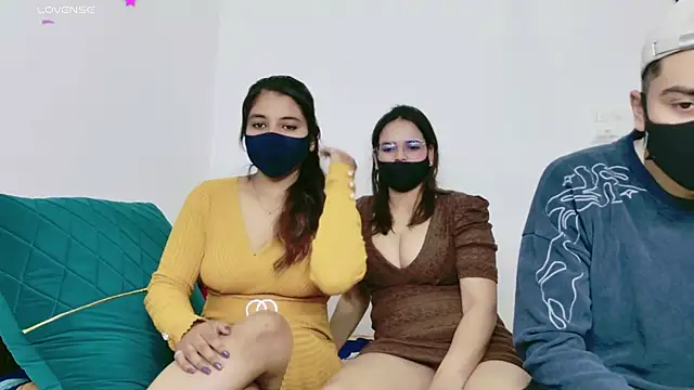 Snapshot of RupaliDixit chatting on 10, 10, 2025 RupaliDixit online show from 10, 10, 2025