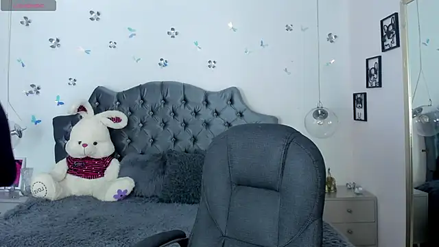  Antonnela  online show from 13, 3, 2025