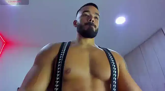 Alexander Martines online show from 6, 3, 2025