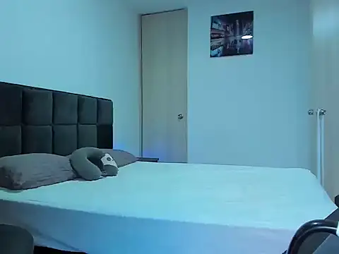 Alexander Martines online show from 15, 4, 2026