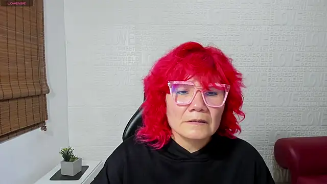 Salomeediaz  online show from 5, 2, 2025