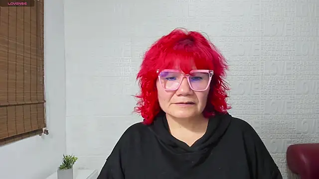 Salomeediaz  online show from 4, 3, 2025