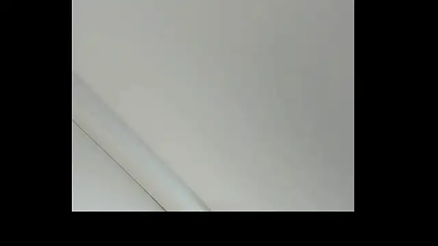 Snapshot of DaphneLloyd chatting on 30, 4, 2026 DaphneLloyd online show from 30, 4, 2026