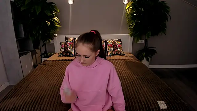 Snapshot of PamelaXX_ chatting on 25, 11, 2025 PamelaXX online show from 25, 11, 2025