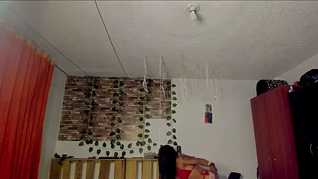 Snapshot of nicole_volkov chatting on 19, 11, 2025 nicole volkov online show from 19, 11, 2025