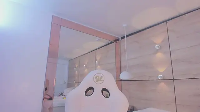 martina touss online show from 19, 12, 2025