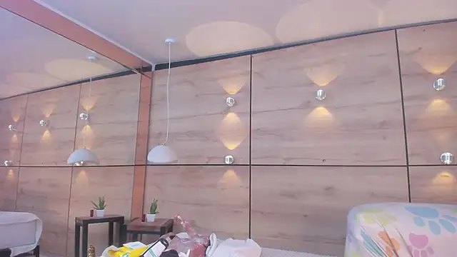 martina touss online show from 22, 12, 2025