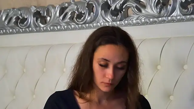 AliceMunro online show from 10, 9, 2025