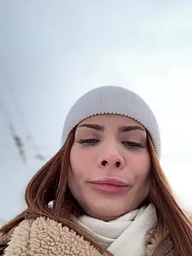 Snapshot of Accole chatting on 7, 1, 2025 Accole online show from 7, 1, 2025