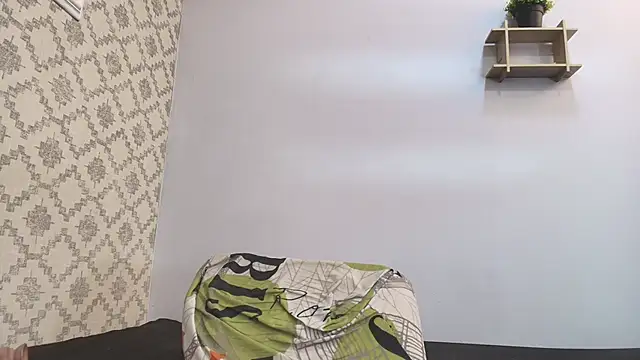 Chantal taylor  online show from 24, 2, 2025