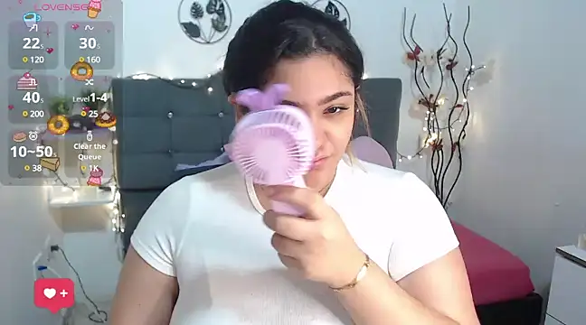 Snapshot of KathyGonzalez chatting on 2, 12, 2024 KathyGonzalez online show from 2, 12, 2024