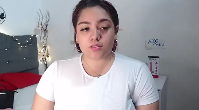 Snapshot of KathyGonzalez chatting on 10, 3, 2025 KathyGonzalez online show from 10, 3, 2025