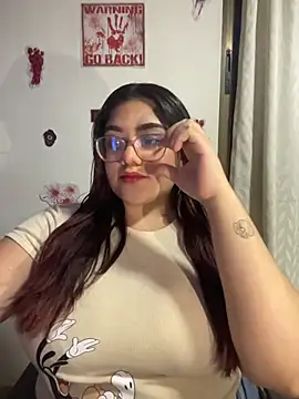 Snapshot of KathyGonzalez chatting on 9, 10, 2025 KathyGonzalez online show from 9, 10, 2025