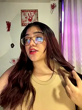 Snapshot of KathyGonzalez chatting on 17, 10, 2025 KathyGonzalez online show from 17, 10, 2025