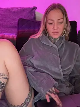 Snapshot of ElenaHaze chatting on 6, 1, 2025 ElenaHaze online show from 6, 1, 2025