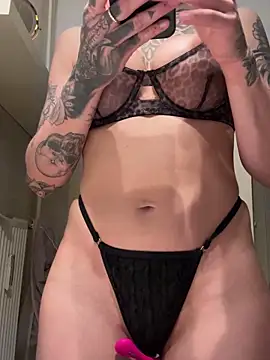 Snapshot of ElenaHaze chatting on 23, 1, 2025 ElenaHaze online show from 23, 1, 2025