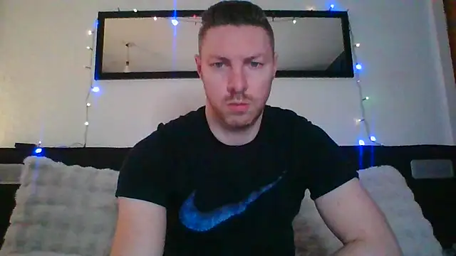 Snapshot of Fit4fun24 chatting on 24, 2, 2025 Fit4fun24 online show from 24, 2, 2025