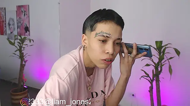 Jonesliam23 online show from 21, 12, 2024