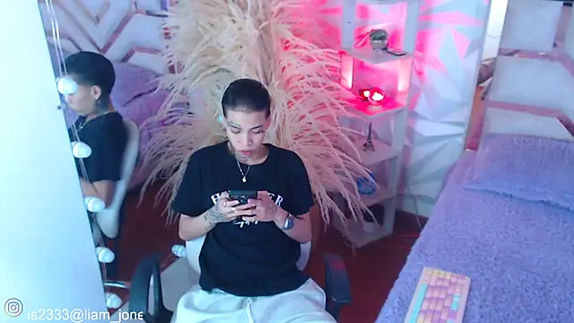 Jonesliam23 online show from 12, 10, 2025