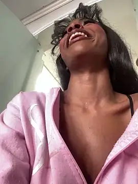 Snapshot of adaraSmiith chatting on 11, 12, 2024 adaraSmiith online show from 11, 12, 2024